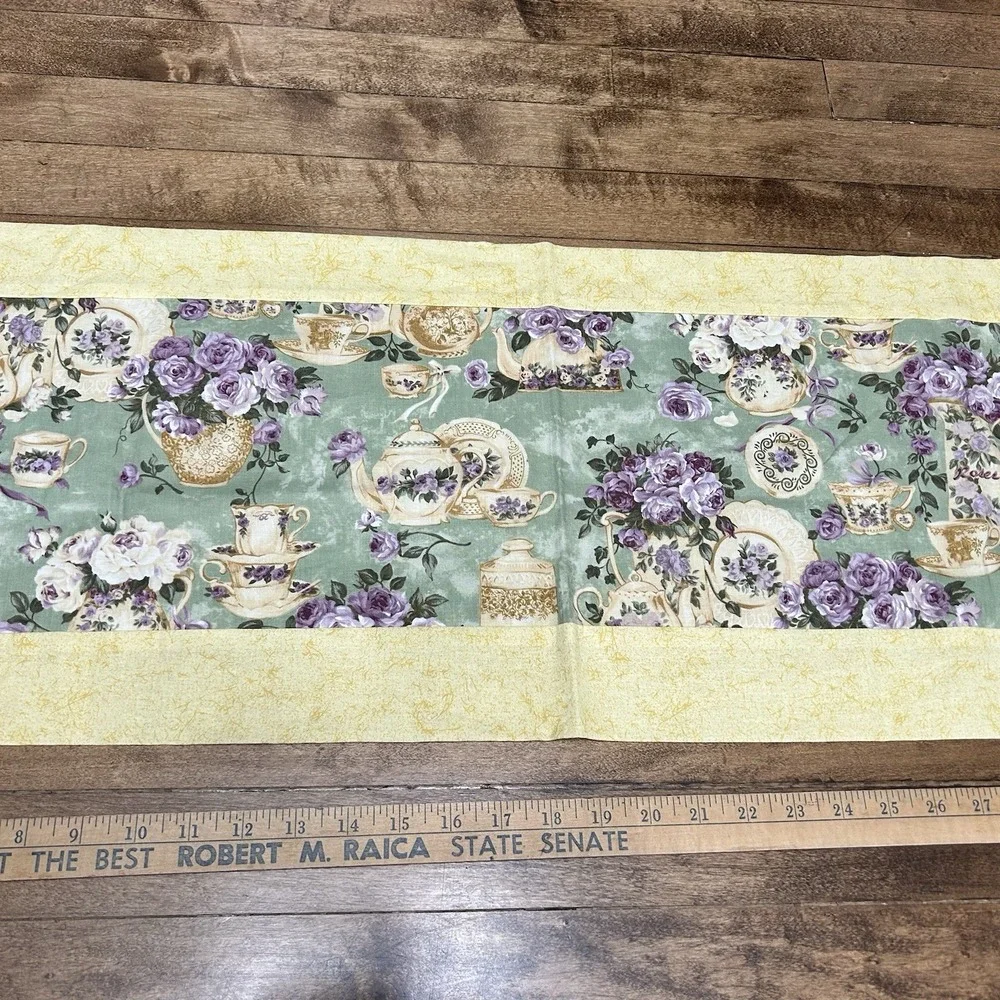 Vintage Table Runner Teapots Floral 41